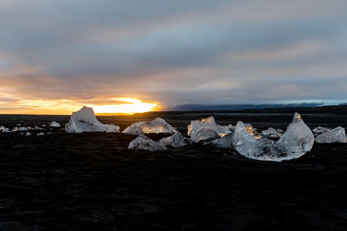 Diamond beach ice floe