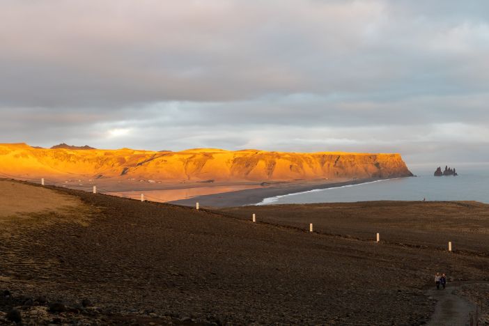 Dyrholaeyjarviti viewpoint 5